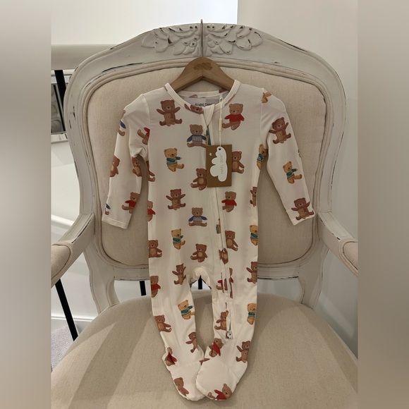🧸 6~9 Mth Angel Dear Adorable Teddy Bear Print Baby Footie NWT - Picture 3 of 10
